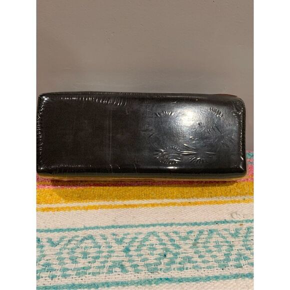 CASE LOGIC CASSETTE Tape Carrying Case-NEW 15CT Red Storage Zippered Vintage - Picture 5 of 5